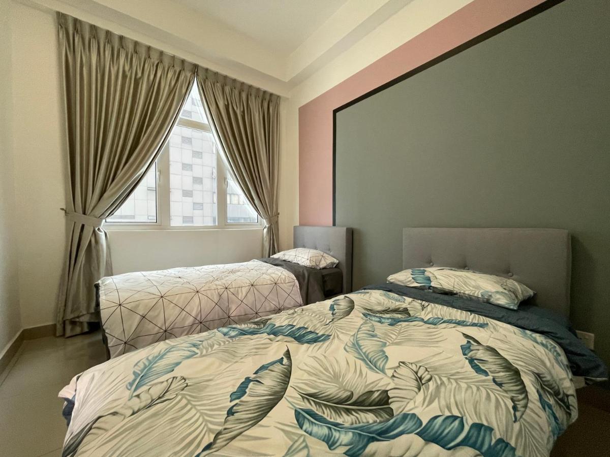 Delight Homestay Twin Galaxy Johor Bahru Exterior photo